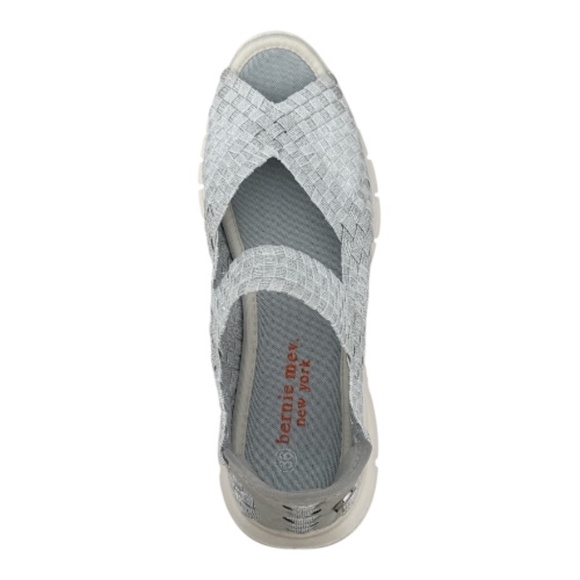 Bernie Mev Women's Comfi Mary Jane Flats, White Shimmer Comfort Lightweight NWB - Picture 3 of 6